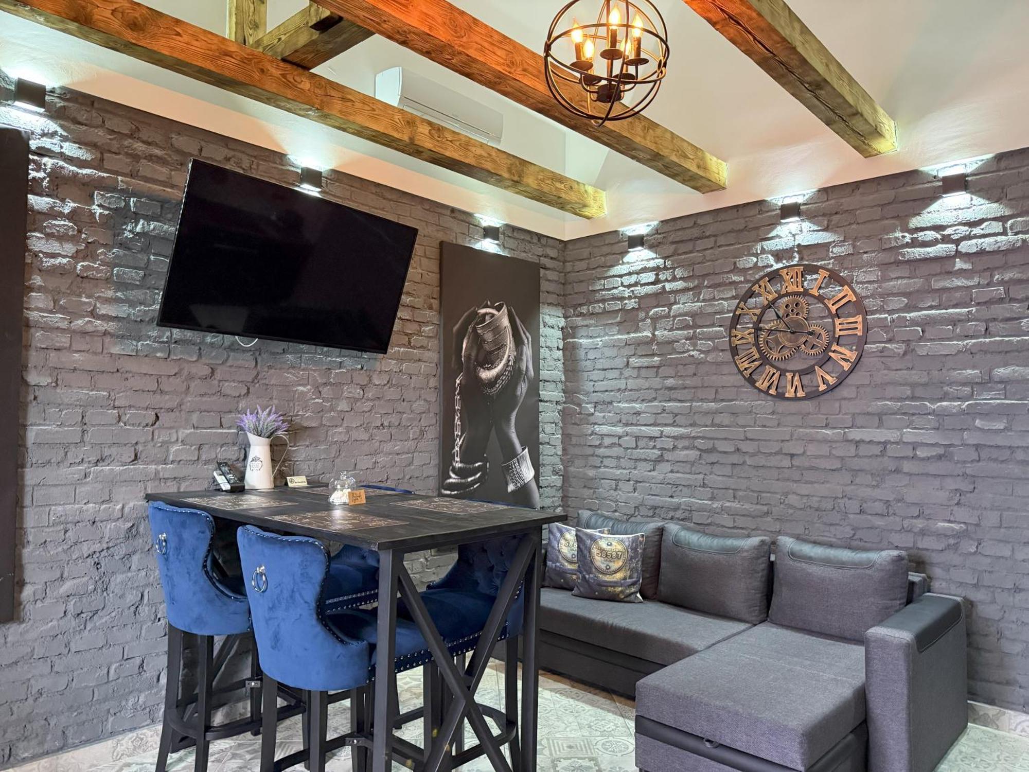 Residence Iron Cube Карловы Вары Экстерьер фото